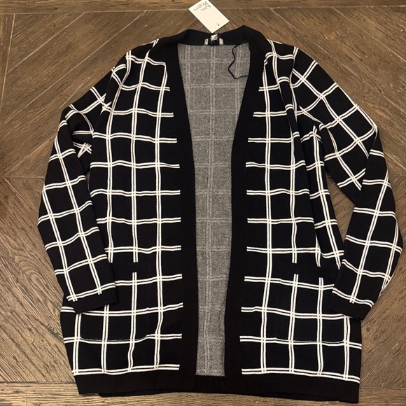 Kim Rogers Sweaters - Kim Rogers Black and White Grid Cardigan - Size Large